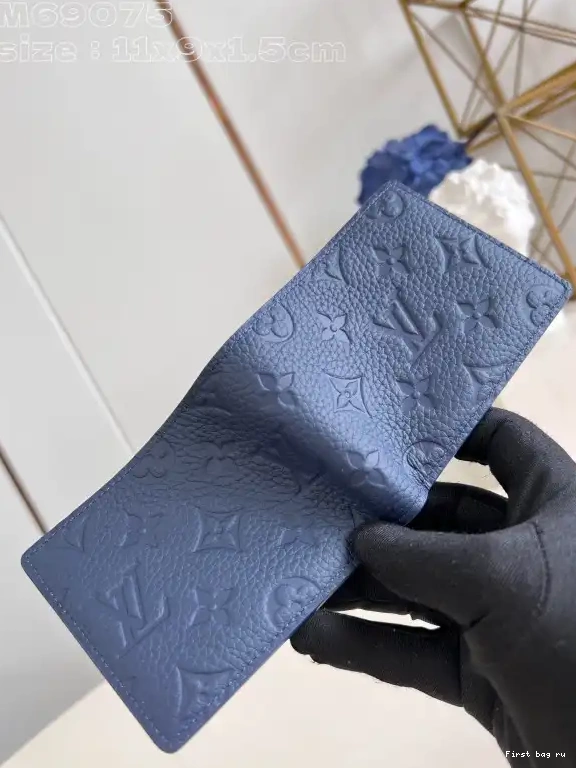 First bag ru WALLET-11*8.5*2CM LOUIS SLENDER VUITTON 0617